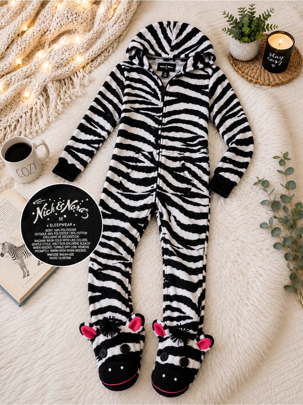 Nick & Nora Zebra Hooded One Piece Pajamas Womens M Plush Sleepwear